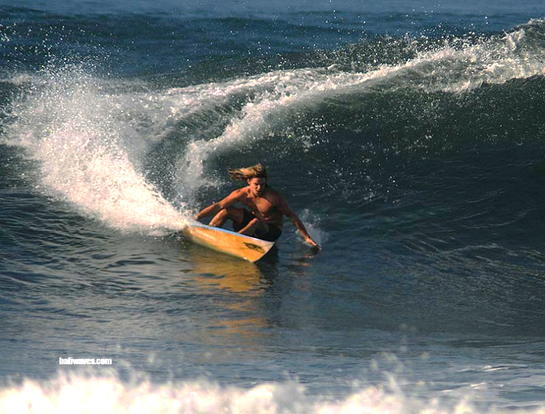 Photo by Slim at Baliwaves.com